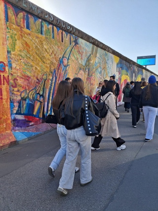 6 East Side Gallery resize